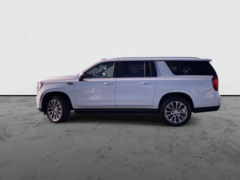 Used 2026 GMC Yukon XL Denali w/ Denali Reserve Package AWD/4WD image 5