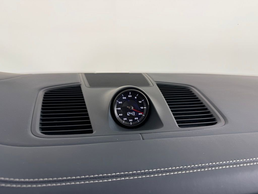 Certified 2023 Porsche Cayenne Turbo image 24