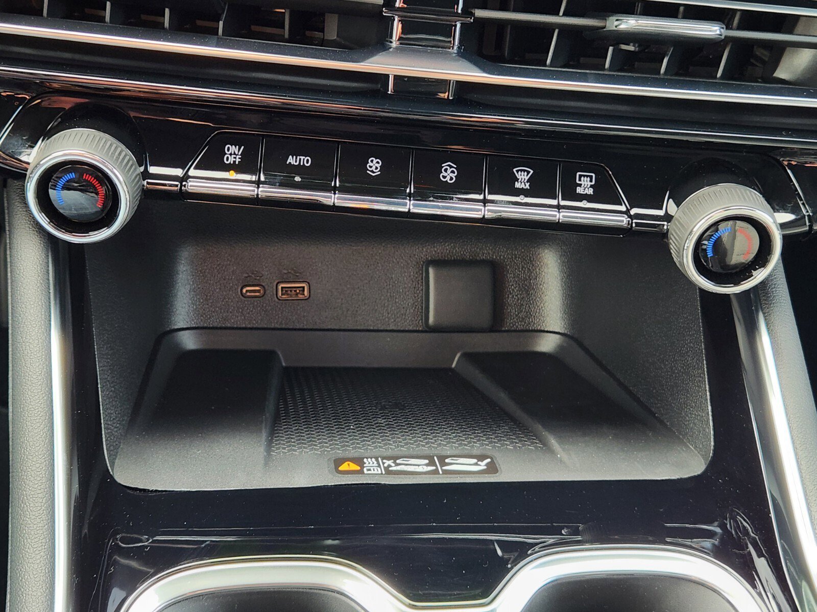 New 2026 Chevrolet Traverse LT w/ Driver Confidence Package image 15