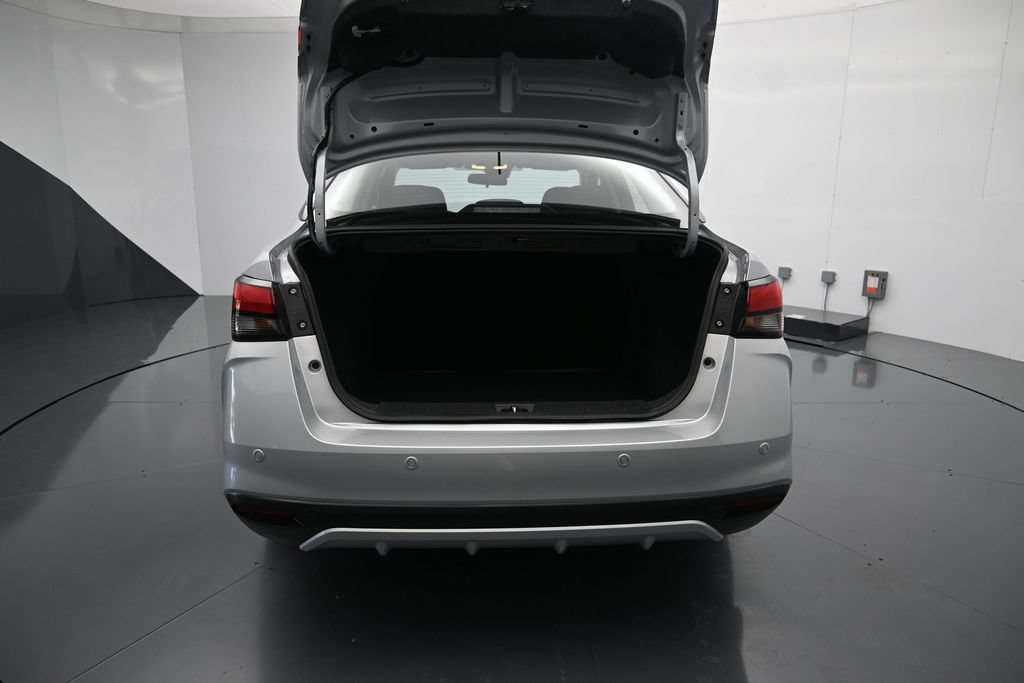 Used 2025 Nissan Versa S FWD image 24