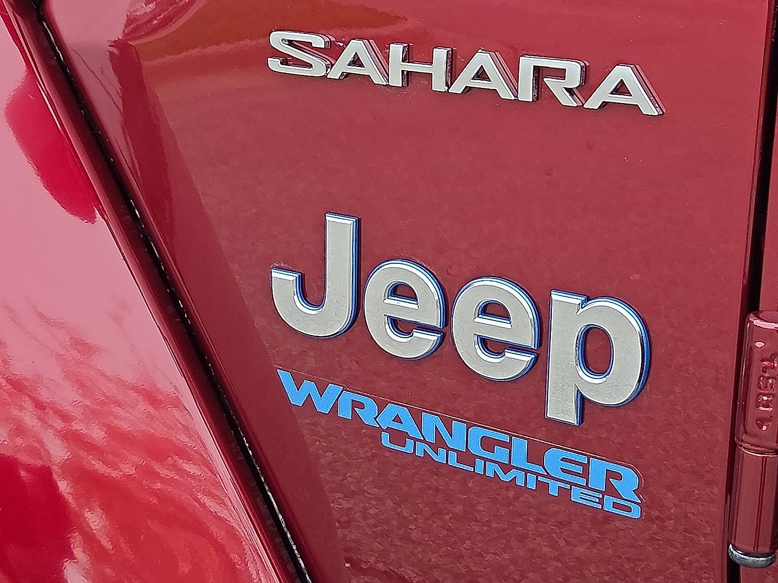 Used 2022 Jeep Wrangler Unlimited Sahara w/ Cold Weather Group image 9