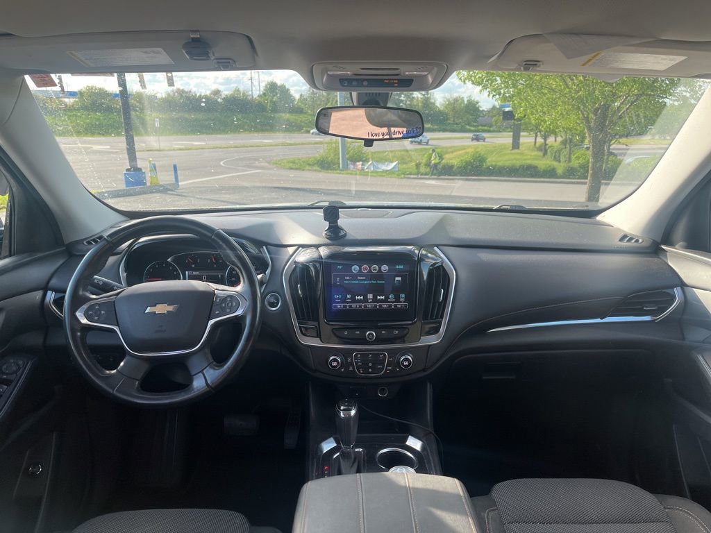 Used 2018 Chevrolet Traverse LT FWD image 5