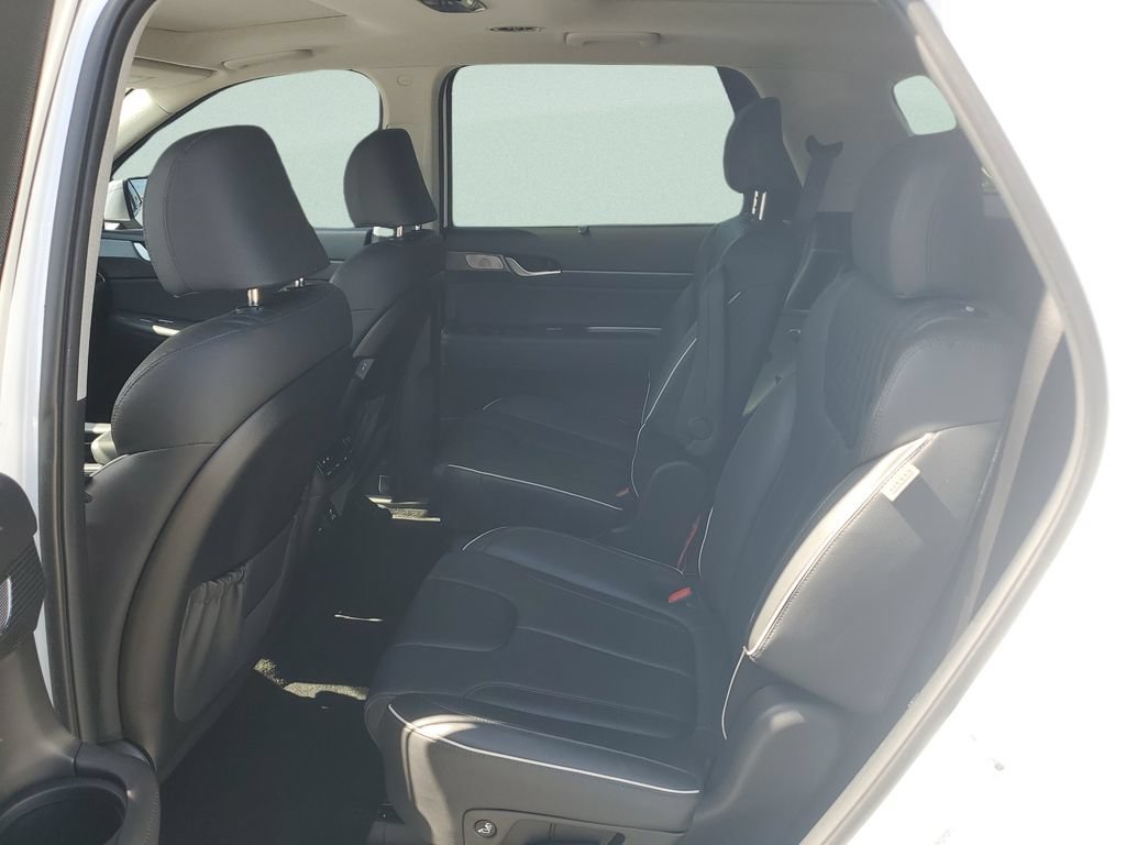Used 2024 Hyundai Palisade Limited FWD image 10
