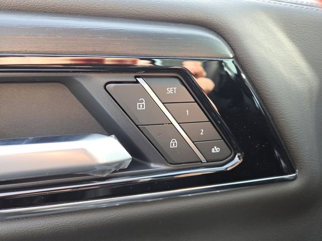 New 2026 GMC Yukon XL Denali w/ Denali Reserve Package image 12