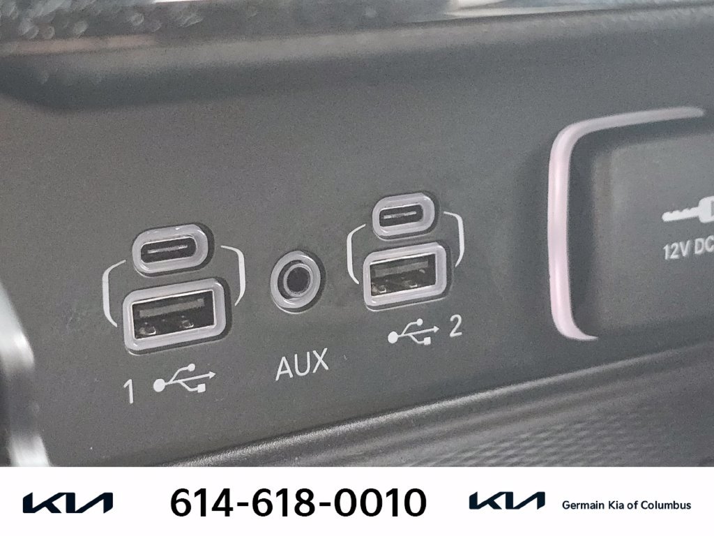 Used 2023 Jeep Grand Cherokee Laredo w/ Luxury Tech Group I AWD/4WD image 30