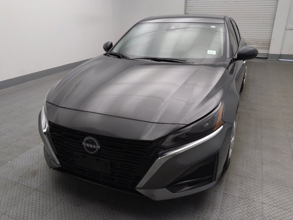 Used 2025 Nissan Altima 2.5 S FWD image 15