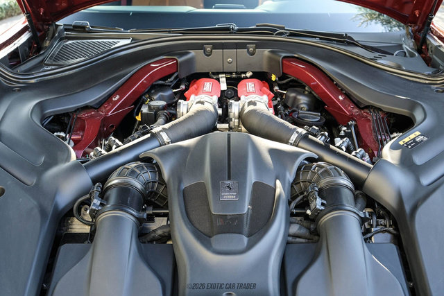 Used 2025 Ferrari Roma Spider RWD image 24