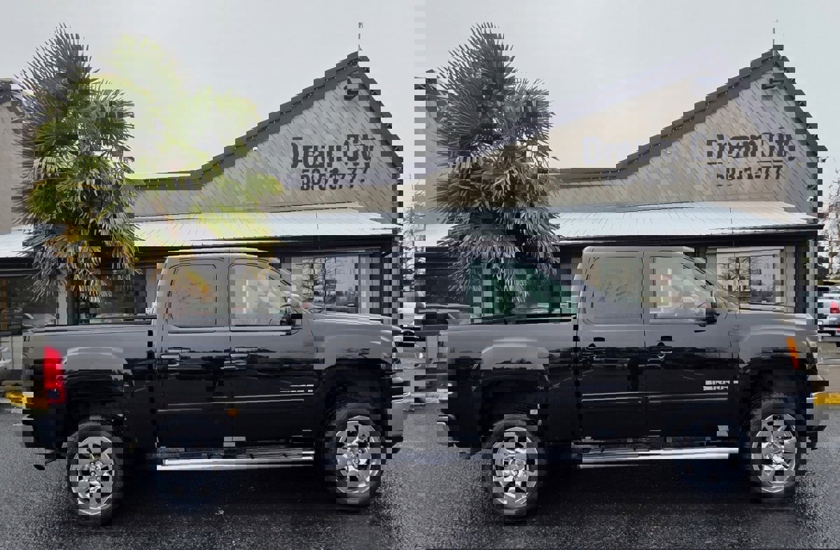 Used 2009 GMC Sierra 1500 SLT w/ Skid Plate Package image 3