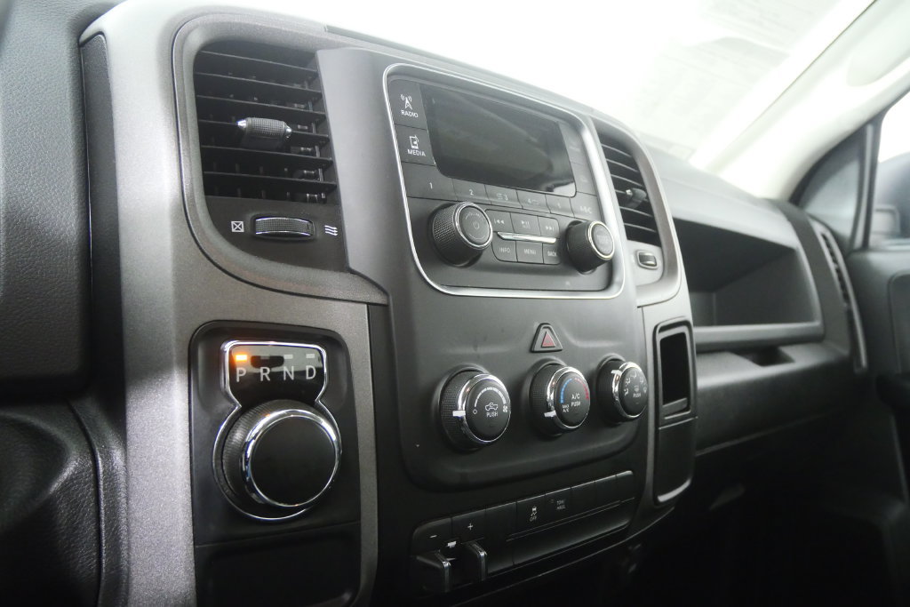 Used 2020 RAM 1500 Express RWD image 24