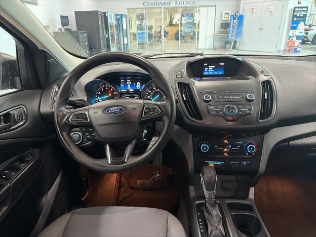 Used 2019 Ford Escape S image 25