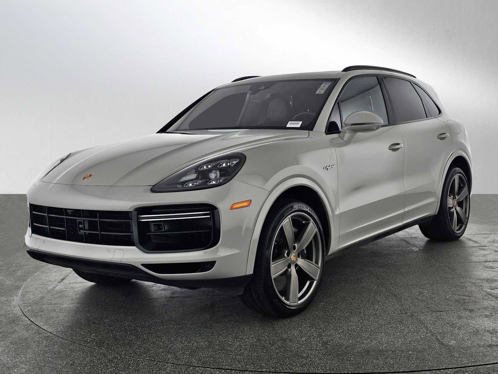 Used 2022 Porsche Cayenne Turbo S w/ Assistance Package image 7