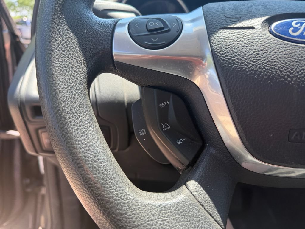 Used 2014 Ford Focus SE FWD image 16