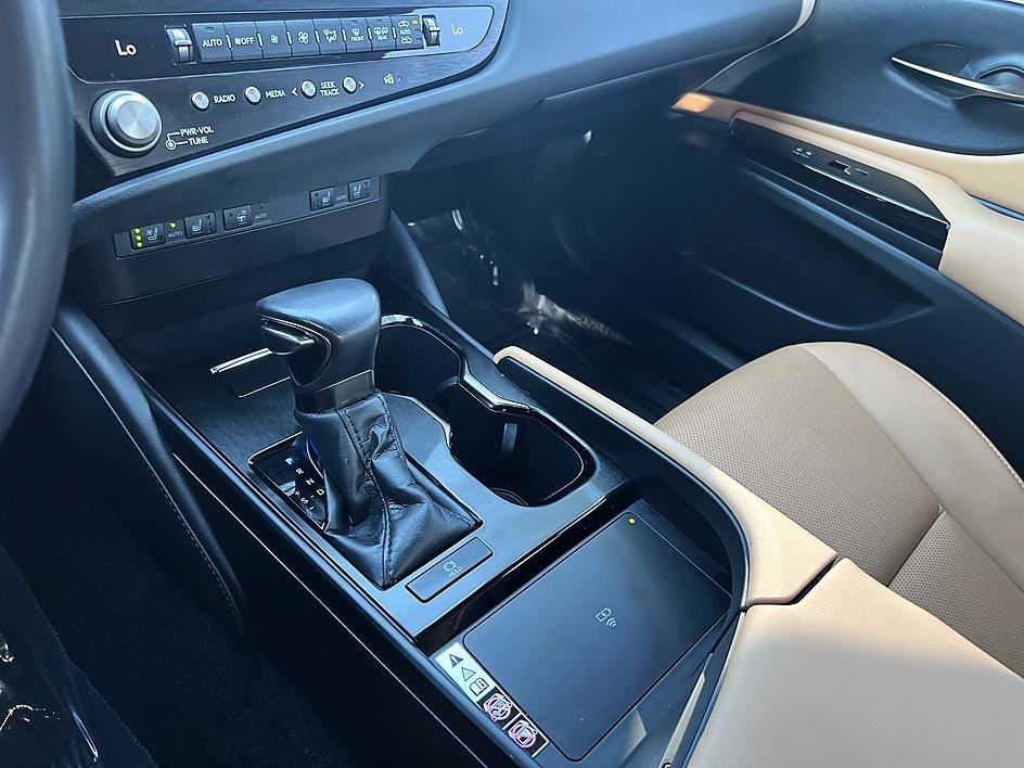 Used 2023 Lexus ES 350 w/ Premium Package FWD image 27