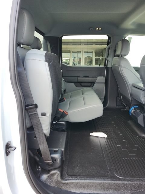 New 2026 Ford F250 XL w/ XL Chrome Package AWD/4WD image 28