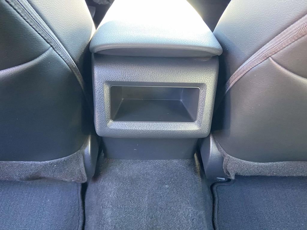Used 2023 Toyota Camry SE w/ Convenience Package image 18