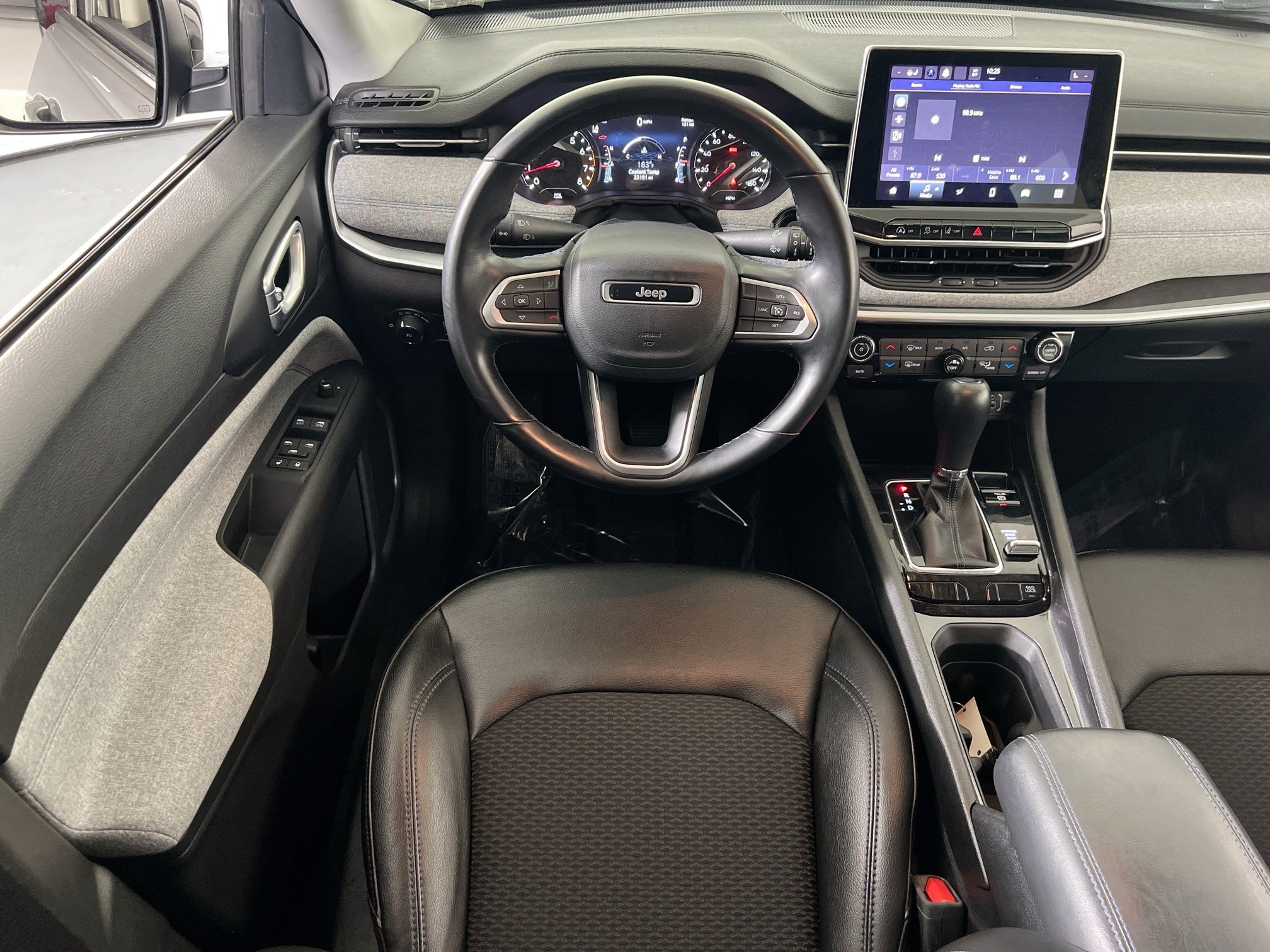 Used 2022 Jeep Compass Latitude w/ Convenience Group AWD/4WD image 21