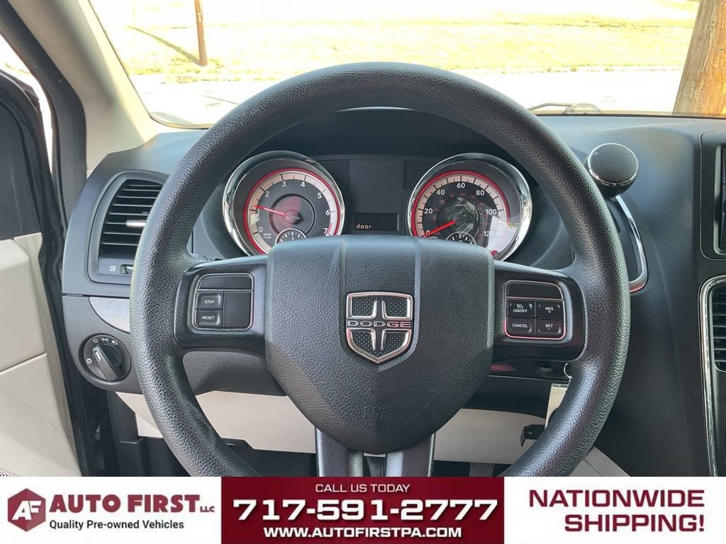 Used 2017 Dodge Grand Caravan SE FWD image 15