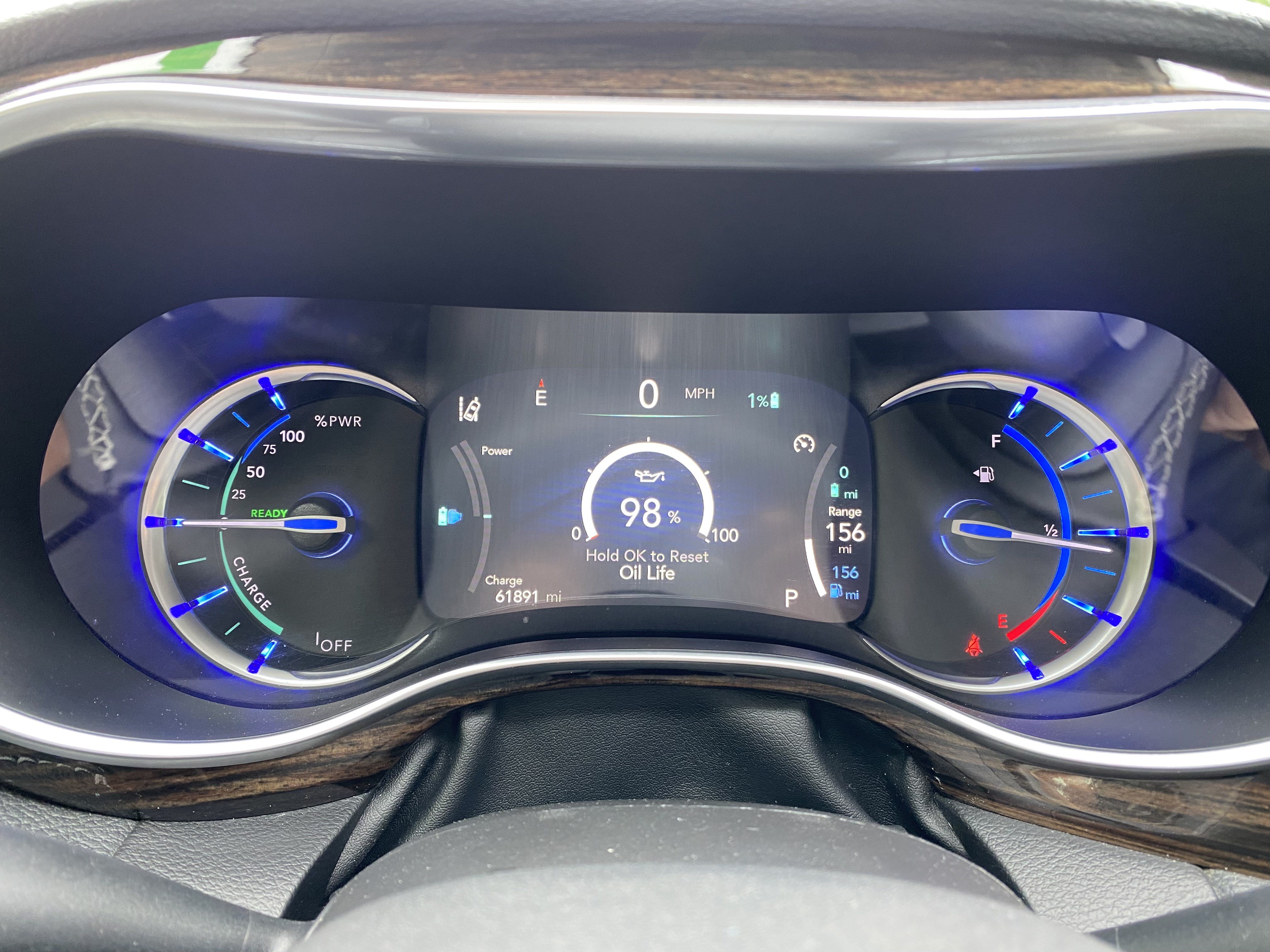 Used 2023 Chrysler Pacifica Limited FWD image 21
