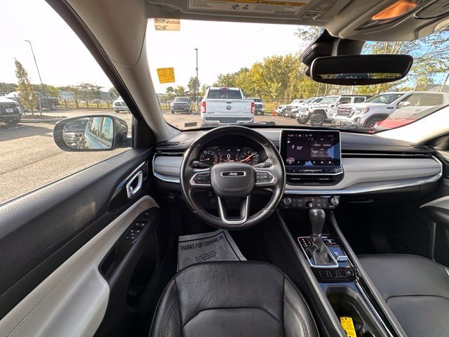 Used 2022 Jeep Compass Limited AWD/4WD image 16