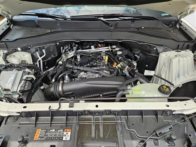 New 2025 Ford Explorer Active w/ Active Comfort Package image 17