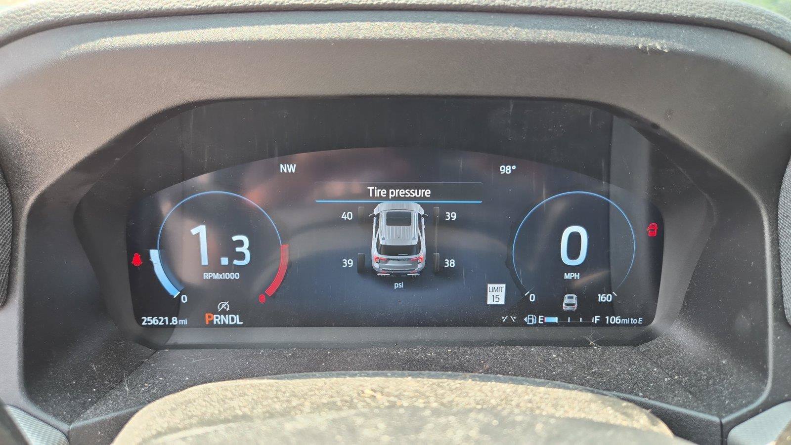 Used 2025 Ford Explorer Active AWD/4WD image 13