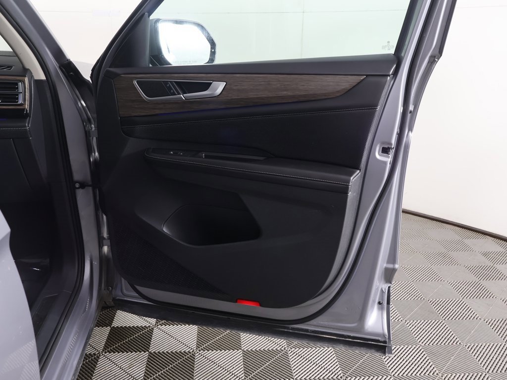 Used 2024 Volkswagen Atlas SEL image 30