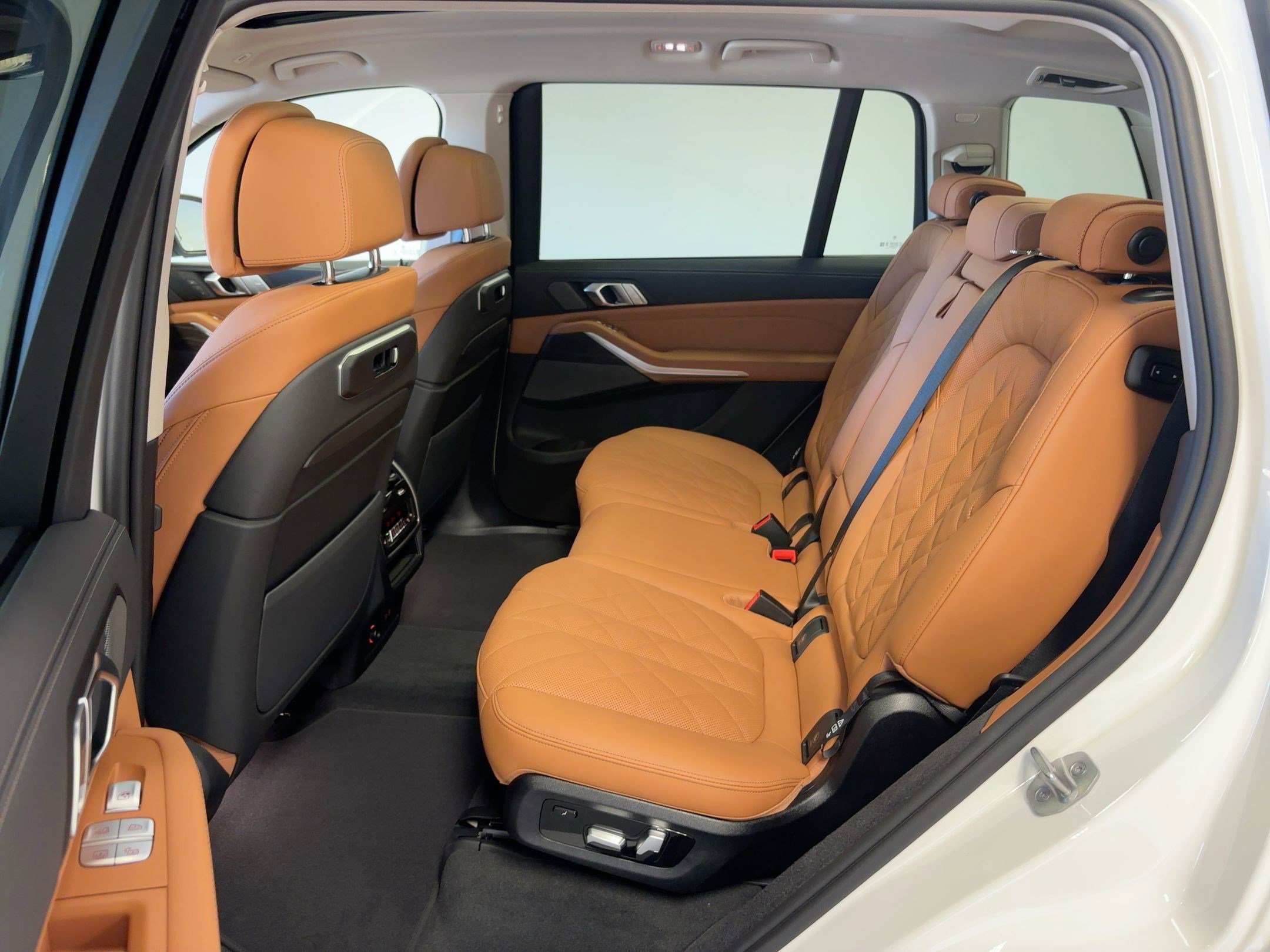 New 2026 BMW X7 xDrive40i image 14