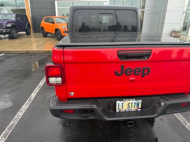 Used 2022 Jeep Gladiator Sport AWD/4WD image 15