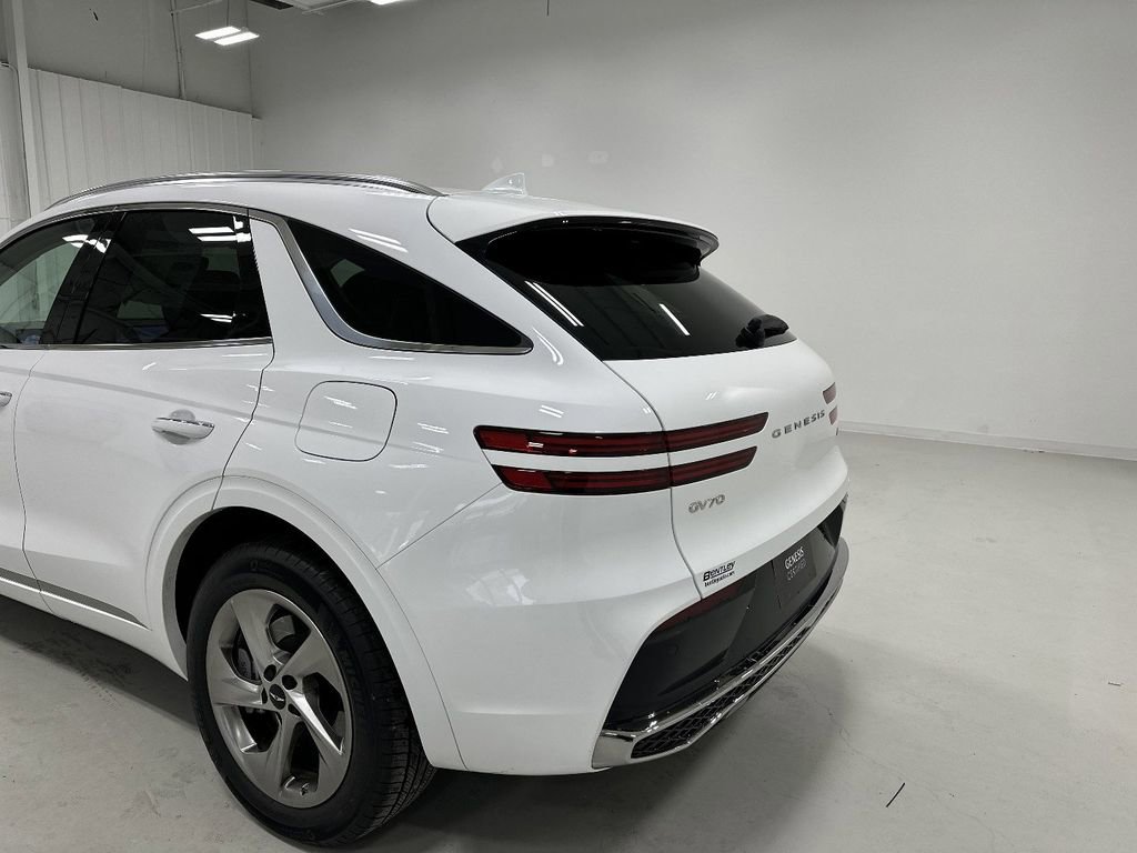 Certified 2026 Genesis GV70 2.5T image 15