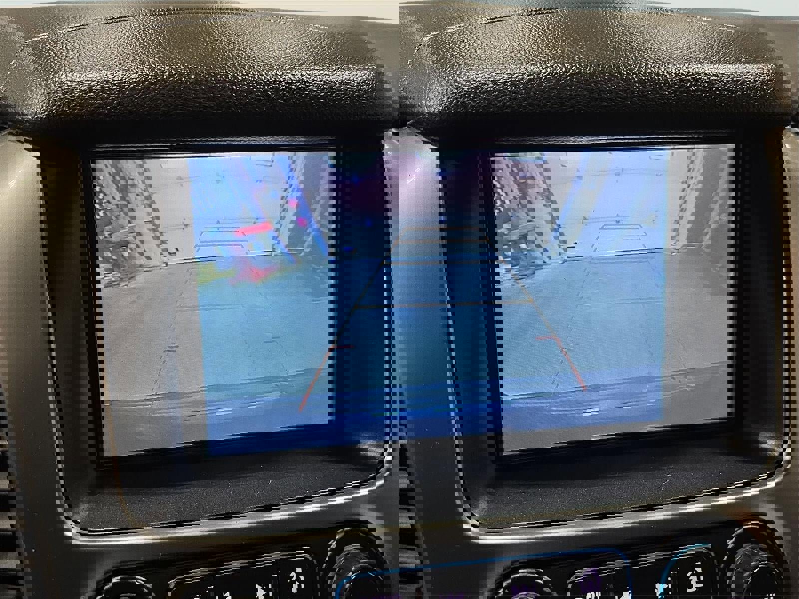 Used 2020 Chevrolet Tahoe LT image 23