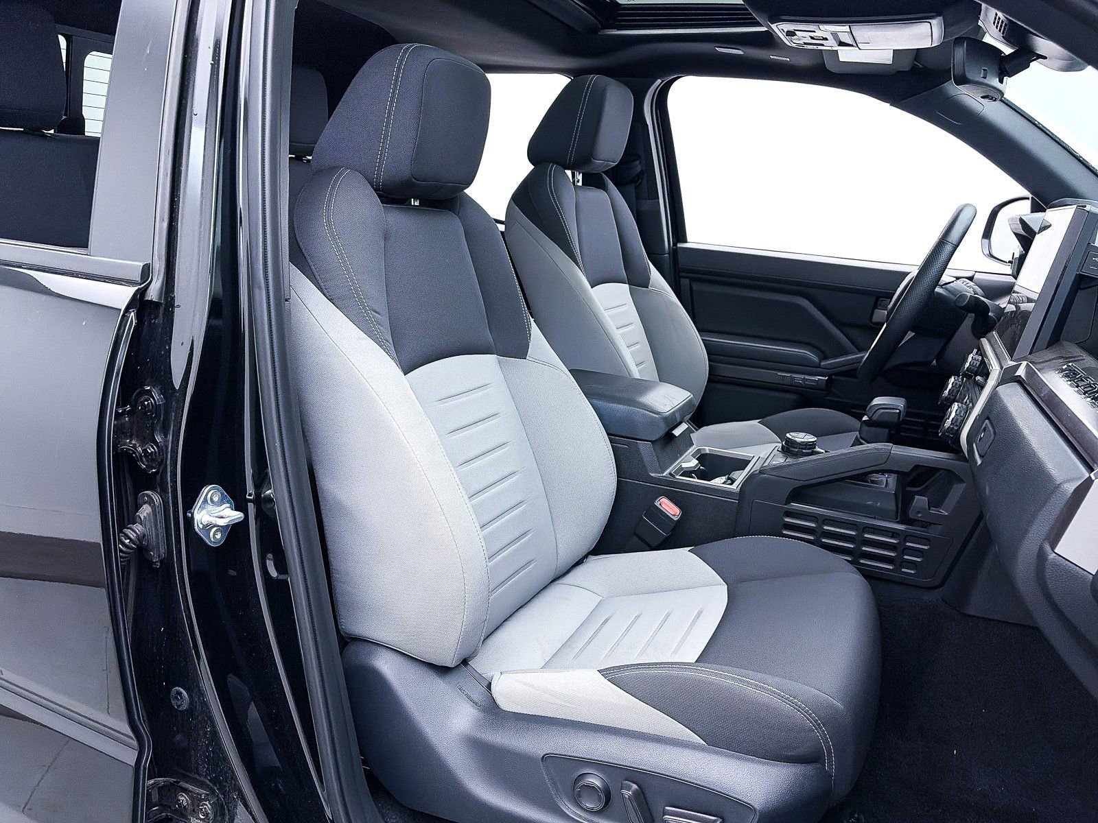 Used 2024 Toyota Tacoma TRD Off-Road w/ TRD Off Road Upgrade Package image 41