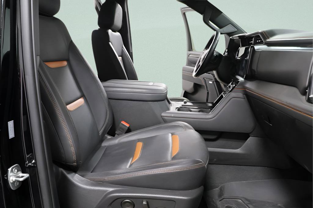 Used 2025 GMC Sierra 2500 AT4 w/ AT4 Premium Plus Package image 28