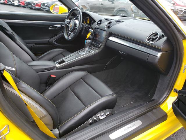 Used 2019 Porsche 718 Cayman RWD image 13