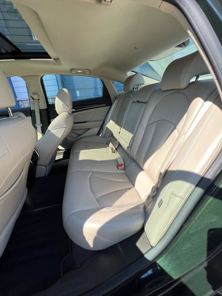 Used 2017 Buick LaCrosse Essence w/ Sun and Shade Package FWD image 10