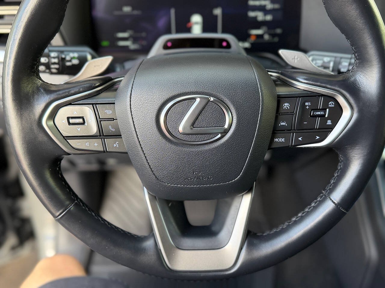Used 2024 Lexus GX 550 w/ Cold Area Package AWD/4WD image 12