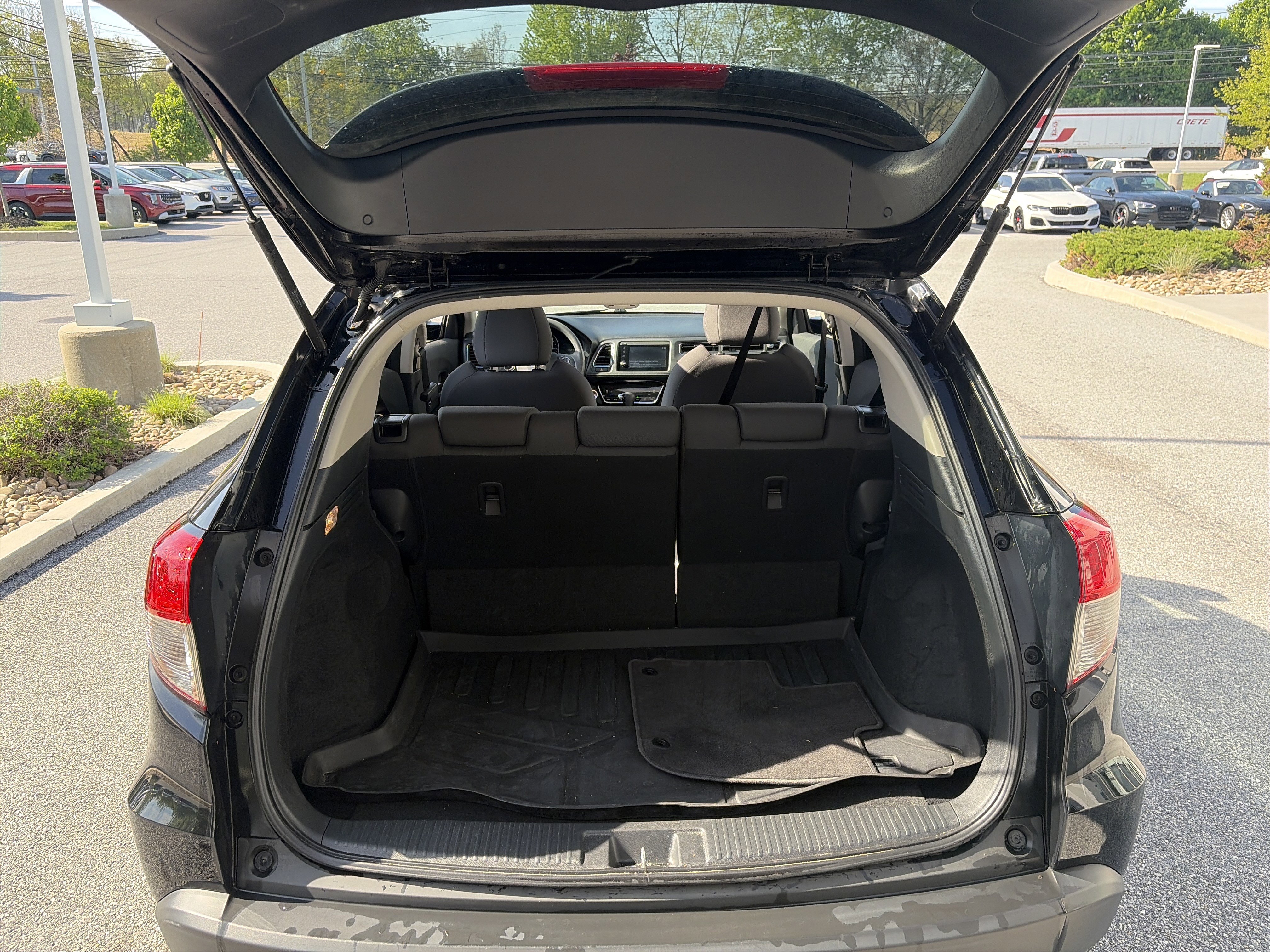 Used 2021 Honda HR-V EX image 26