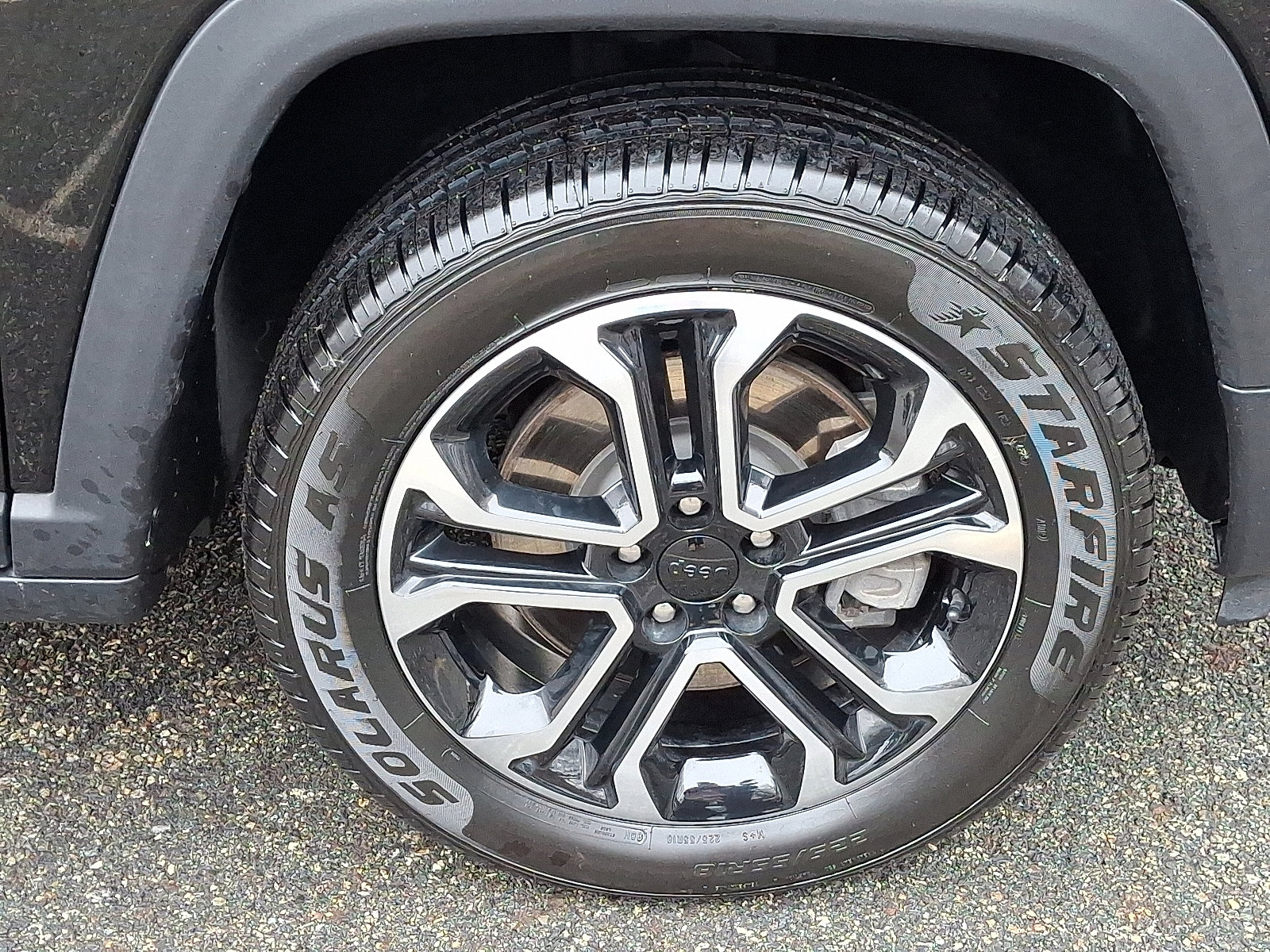 Used 2023 Jeep Compass Limited AWD/4WD image 9