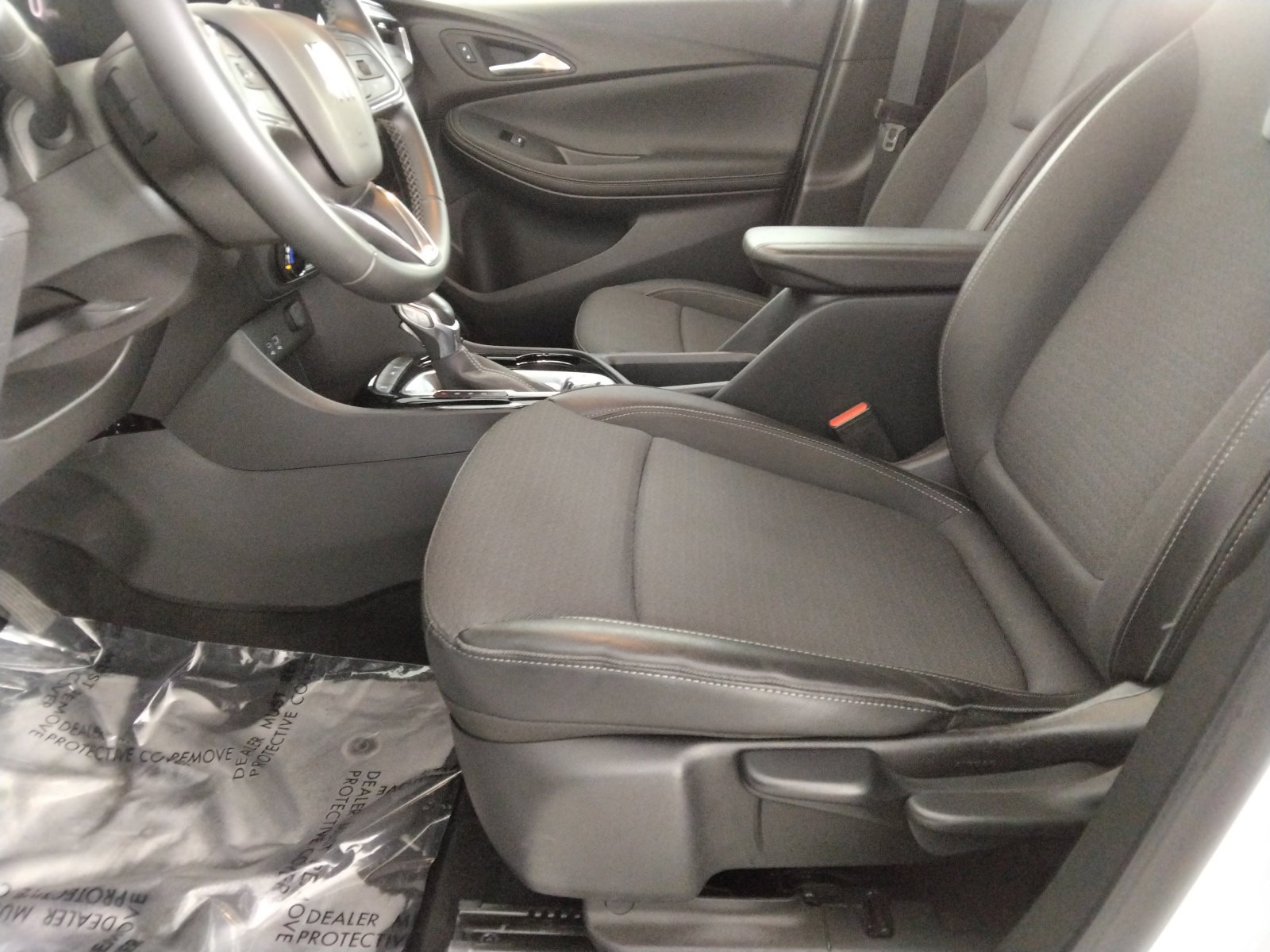 Used 2024 Buick Encore GX Preferred FWD image 23