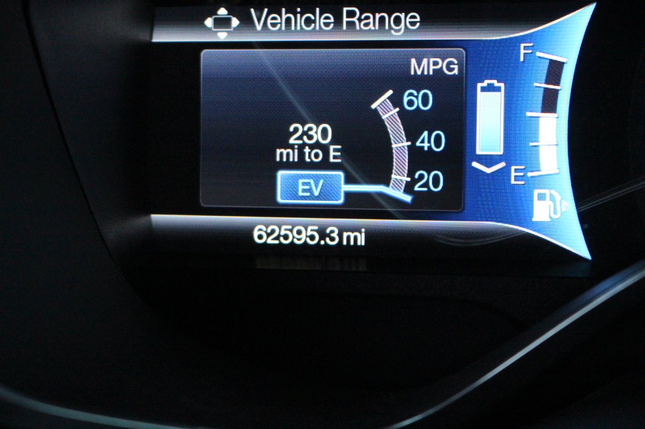 Used 2013 Ford C-MAX SEL image 22