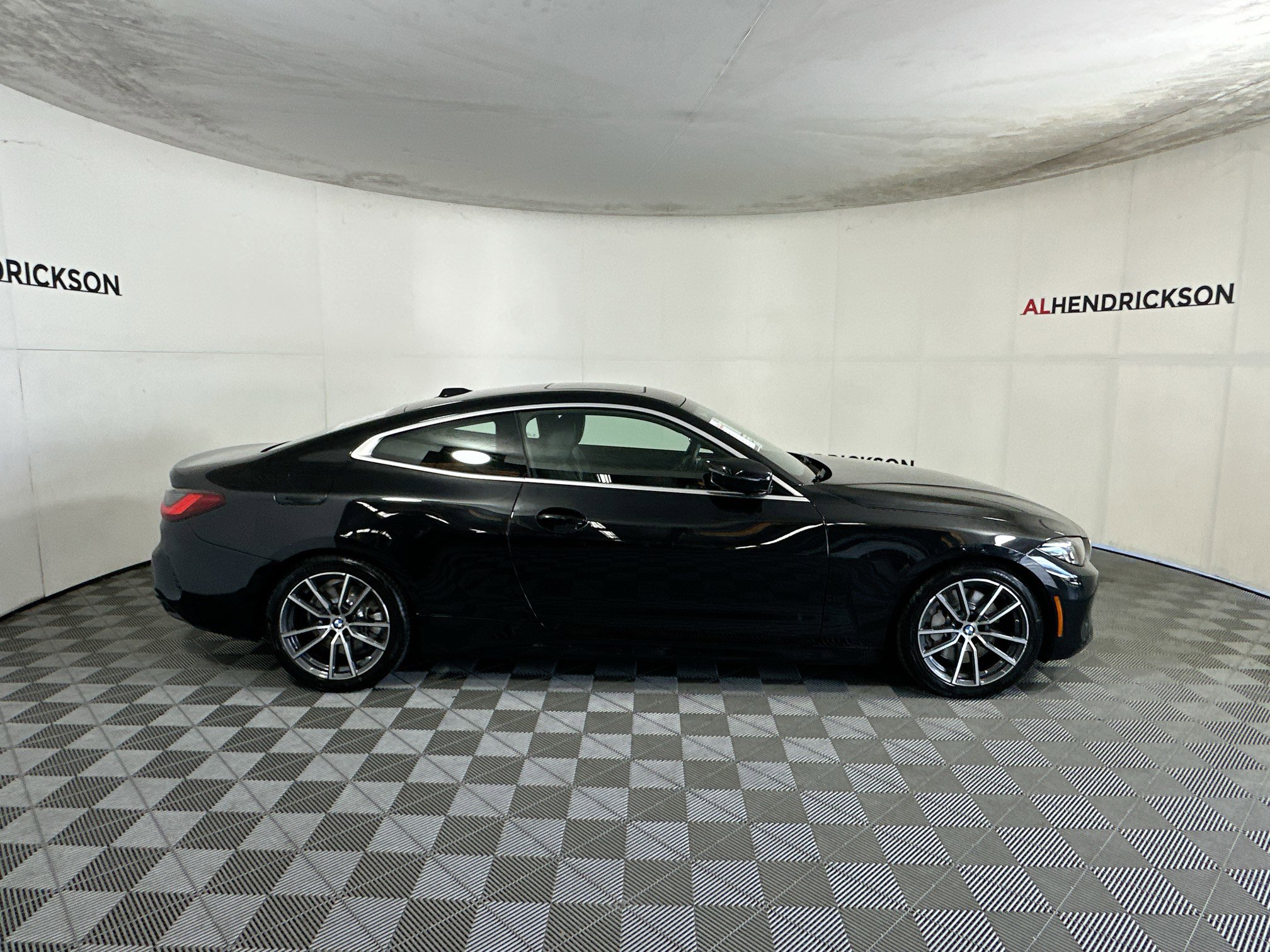 Used 2025 BMW 430i Coupe video 2