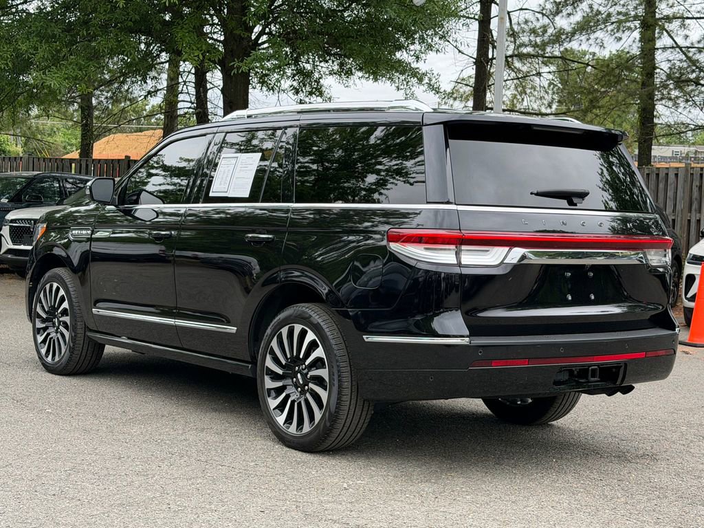 Used 2024 Lincoln Navigator Black Label AWD/4WD image 5