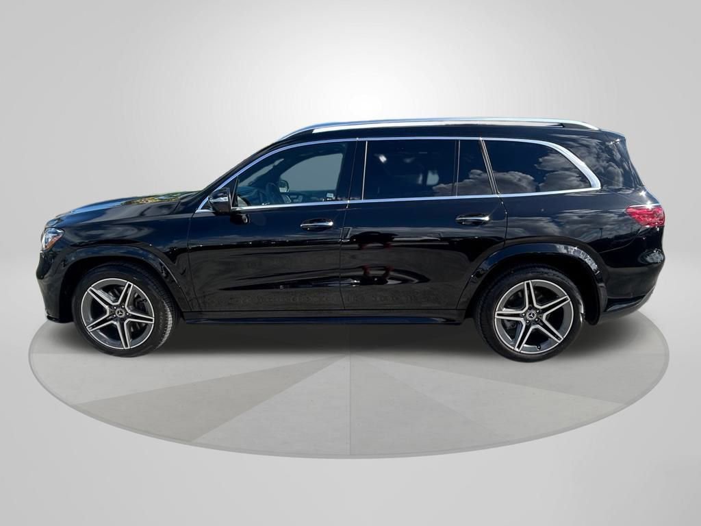 Used 2024 Mercedes-Benz GLS 450 4MATIC w/ AMG Line Exterior image 4