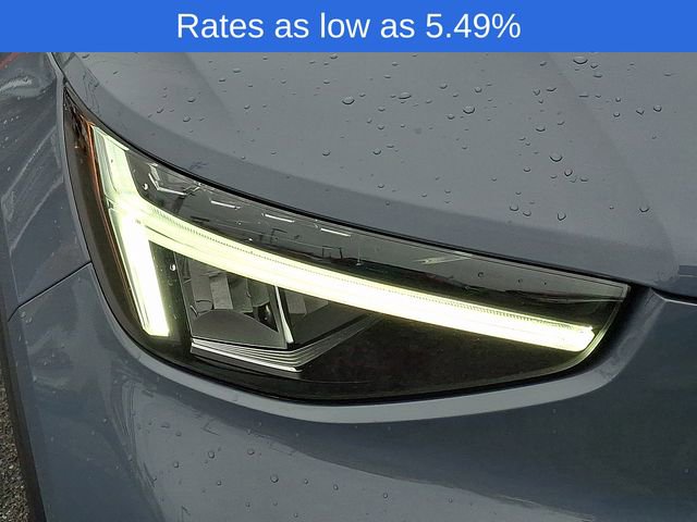 Certified 2023 Volvo XC40 B5 Plus w/ Climate Package image 11