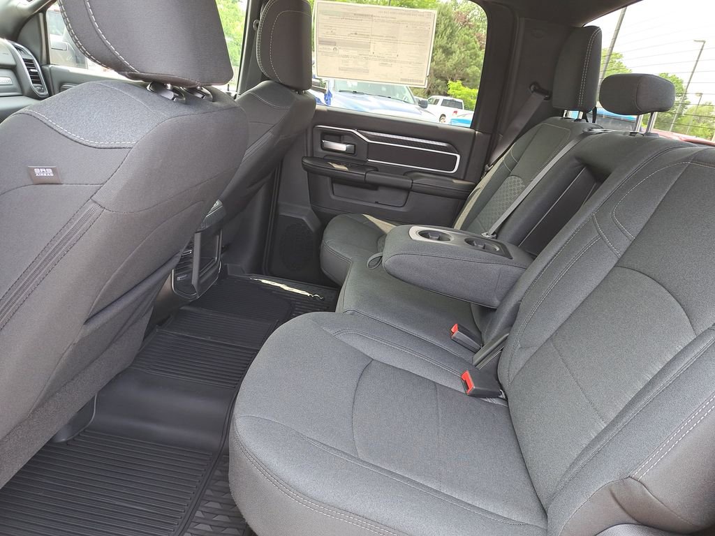 New 2025 RAM 2500 Big Horn AWD/4WD image 13