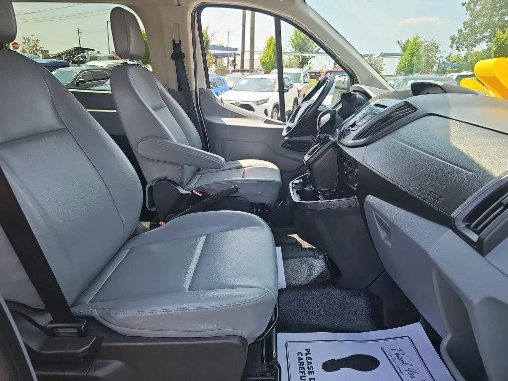 Used 2017 Ford Transit 350 XL RWD image 19