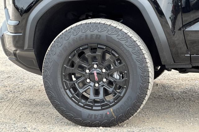 New 2026 GMC Canyon Elevation w/ Convenience Package image 31