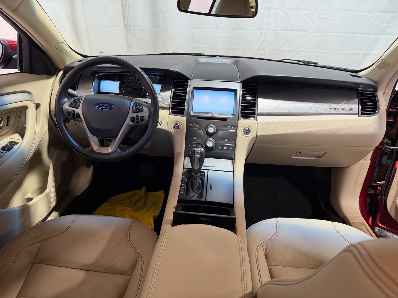 Used 2015 Ford Taurus SEL w/ Equipment Group 201A AWD/4WD image 15