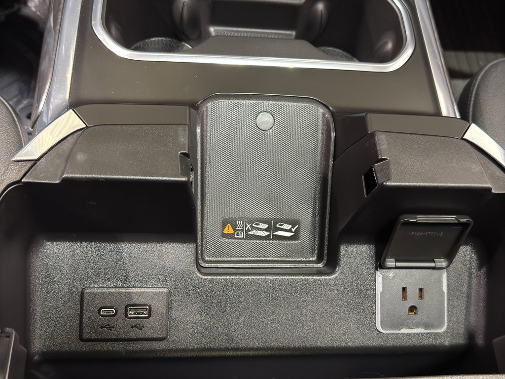 Used 2025 Chevrolet Silverado 2500 LTZ w/ Trail Boss Package image 34