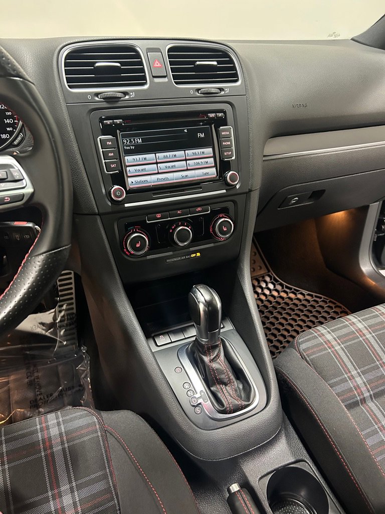 Used 2012 Volkswagen Golf 4-Door image 13