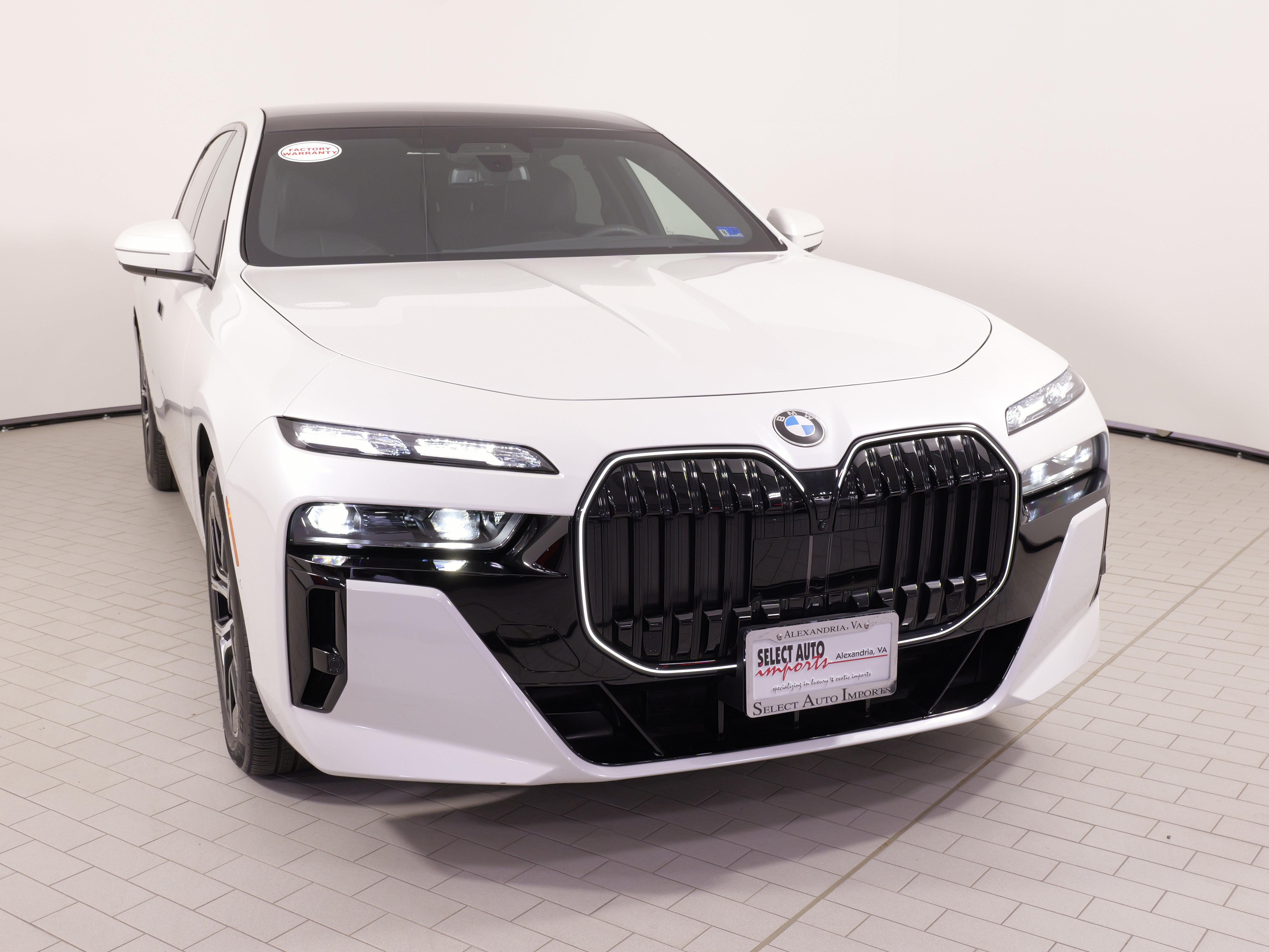 Used 2025 BMW 740i xDrive w/ Executive Package AWD/4WD image 6